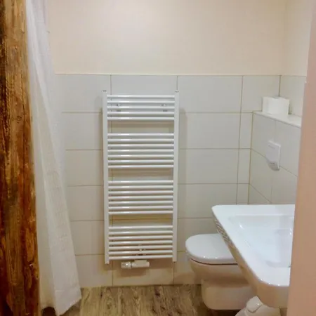 Gaestehaus Landgut Lischow Alojamento de Acomodação e Pequeno-almoço